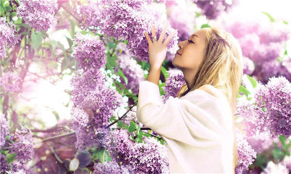 十堰代生供卵代怀：为不孕不育患者家庭开启新生之路